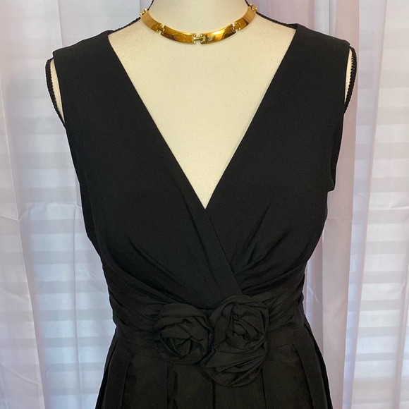 Jessica Howard Dresses & Skirts - Black Cocktail Dress